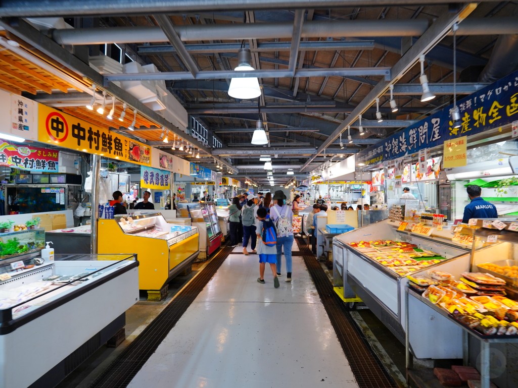 沖繩那霸必吃海鮮|泊港漁市場平價新鮮推薦,老饕都愛來! @旅咖趴趴走|台中親子旅遊、在地美食地圖與最新實用 3C 科技開箱 @旅咖趴趴走|台中親子旅遊、在地美食地圖與最新實用 3C 科技開箱