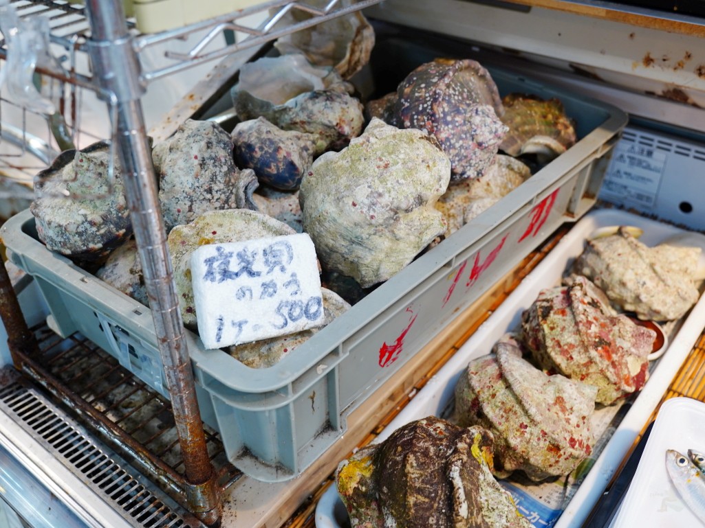 沖繩那霸必吃海鮮|泊港漁市場平價新鮮推薦,老饕都愛來! @旅咖趴趴走|台中親子旅遊、在地美食地圖與最新實用 3C 科技開箱 @旅咖趴趴走|台中親子旅遊、在地美食地圖與最新實用 3C 科技開箱