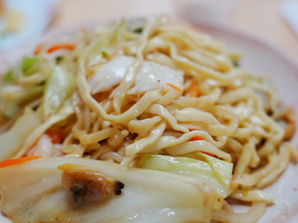 沖繩牧志市場,牧志市場,沖繩美食,沖繩市場,那霸市場,沖繩必吃,沖繩自由行,沖繩景點,沖繩在地美食,沖繩現煮海鮮,牧志市場餐廳,沖繩海葡萄哪裡買,沖繩龍蝦料理,沖繩海鮮市場,牧志市場營業時間,沖繩伴手禮推薦,沖繩旅行,沖繩旅遊,沖繩傳統市場,日本市場美食,日本自由行,那霸美