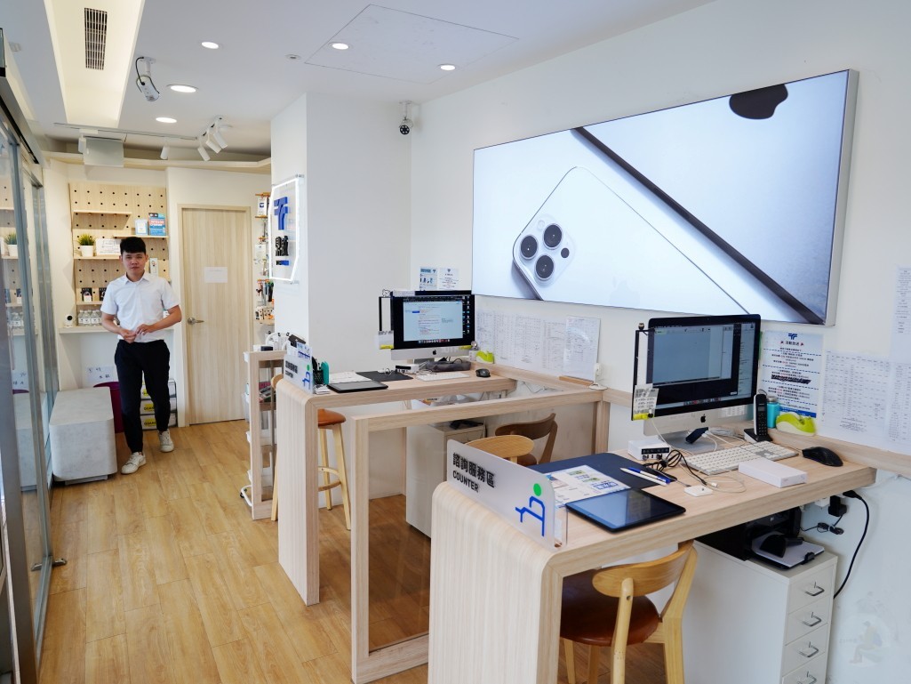 iPhone 14 Pro 換電池,iPhone 維修,鼎威維修,維修中心,台中 iPhone,iPhone 深層清潔,iPhone 防水膠,iPhone 保護貼更換,iPhone 原廠電池,iPhone 認證電池,iPhone 電池健康度,iPhone 14 Pro 換電池要多少錢,iPhone 換電池推薦 鼎威維修,iPhone 維修中心哪裡好,iPhone 換電池會影響防水嗎,iPhone 換電池流程 鼎威維修,台中 iPhone 換電池推薦