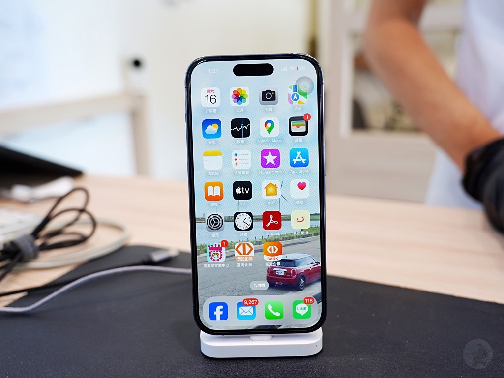 iPhone 14 Pro 換電池,iPhone 維修,鼎威維修,維修中心,台中 iPhone,iPhone 深層清潔,iPhone 防水膠,iPhone 保護貼更換,iPhone 原廠電池,iPhone 認證電池,iPhone 電池健康度,iPhone 14 Pro 換電池要多少錢,iPhone 換電池推薦 鼎威維修,iPhone 維修中心哪裡好,iPhone 換電池會影響防水嗎,iPhone 換電池流程 鼎威維修,台中 iPhone 換電池推薦