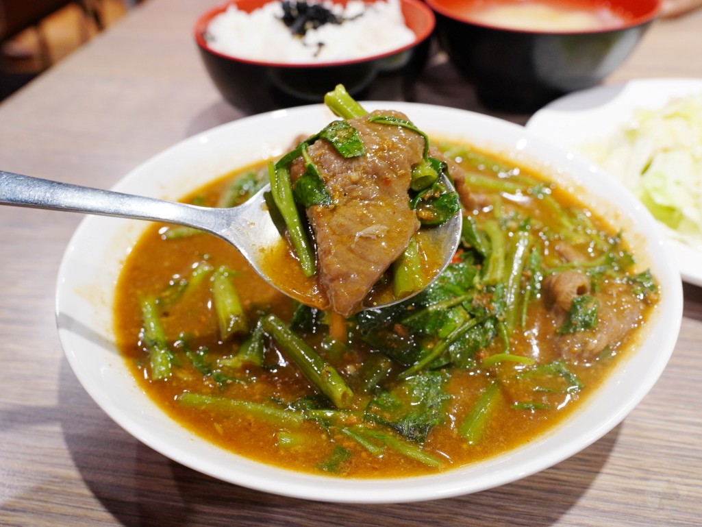 台中便當推薦, 台中必吃美食, 台中排隊美食, 台中必比登美食, 范記金之園草袋飯菜單, 范記金之園草袋飯價位, 台中永春店美食, 台中中區必吃, 台中外帶便當推薦