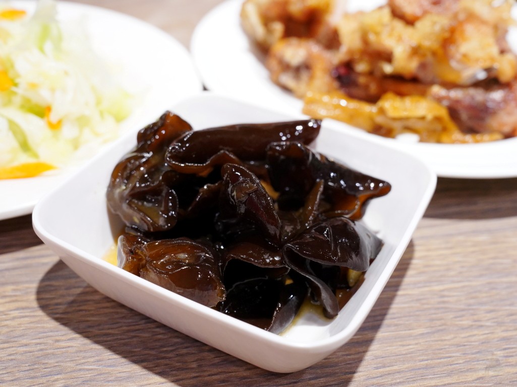 台中便當推薦, 台中必吃美食, 台中排隊美食, 台中必比登美食, 范記金之園草袋飯菜單, 范記金之園草袋飯價位, 台中永春店美食, 台中中區必吃, 台中外帶便當推薦