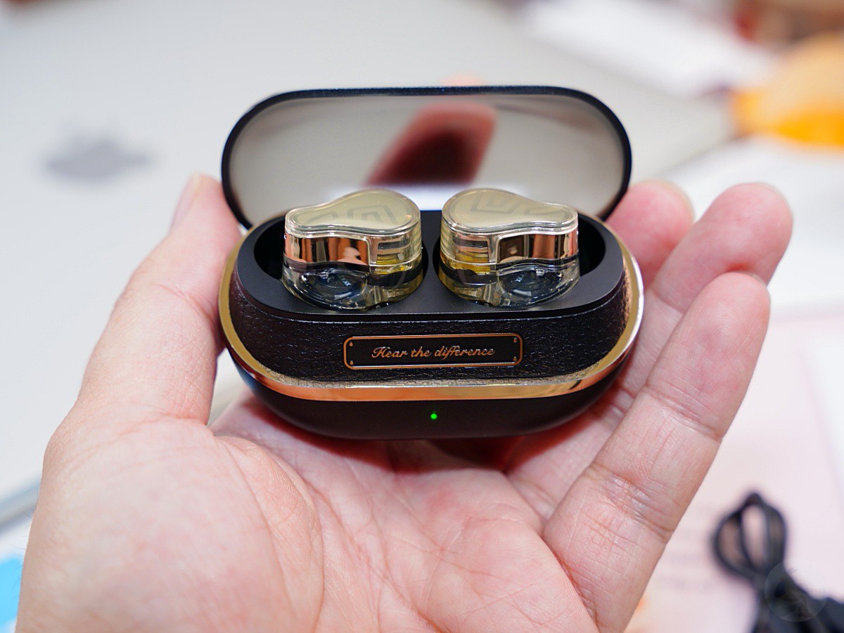 SOUNDPEATS H3 充電艙開盒展示｜LDAC真無線藍牙耳機