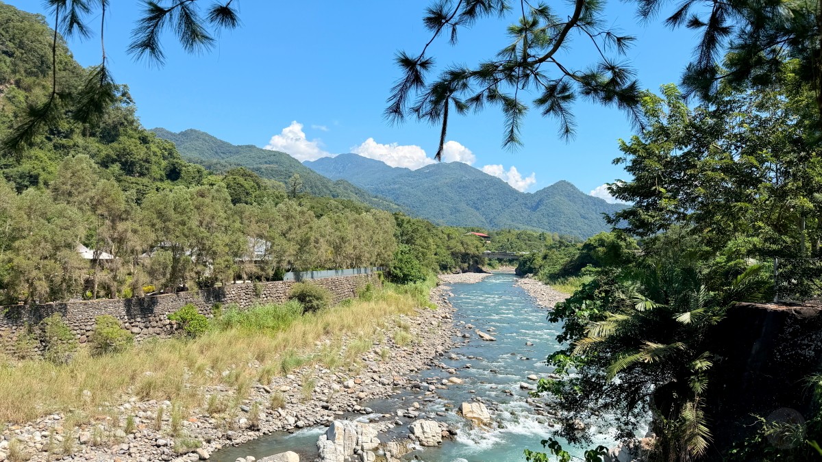 園區樹蔭與舒適的戶外步道