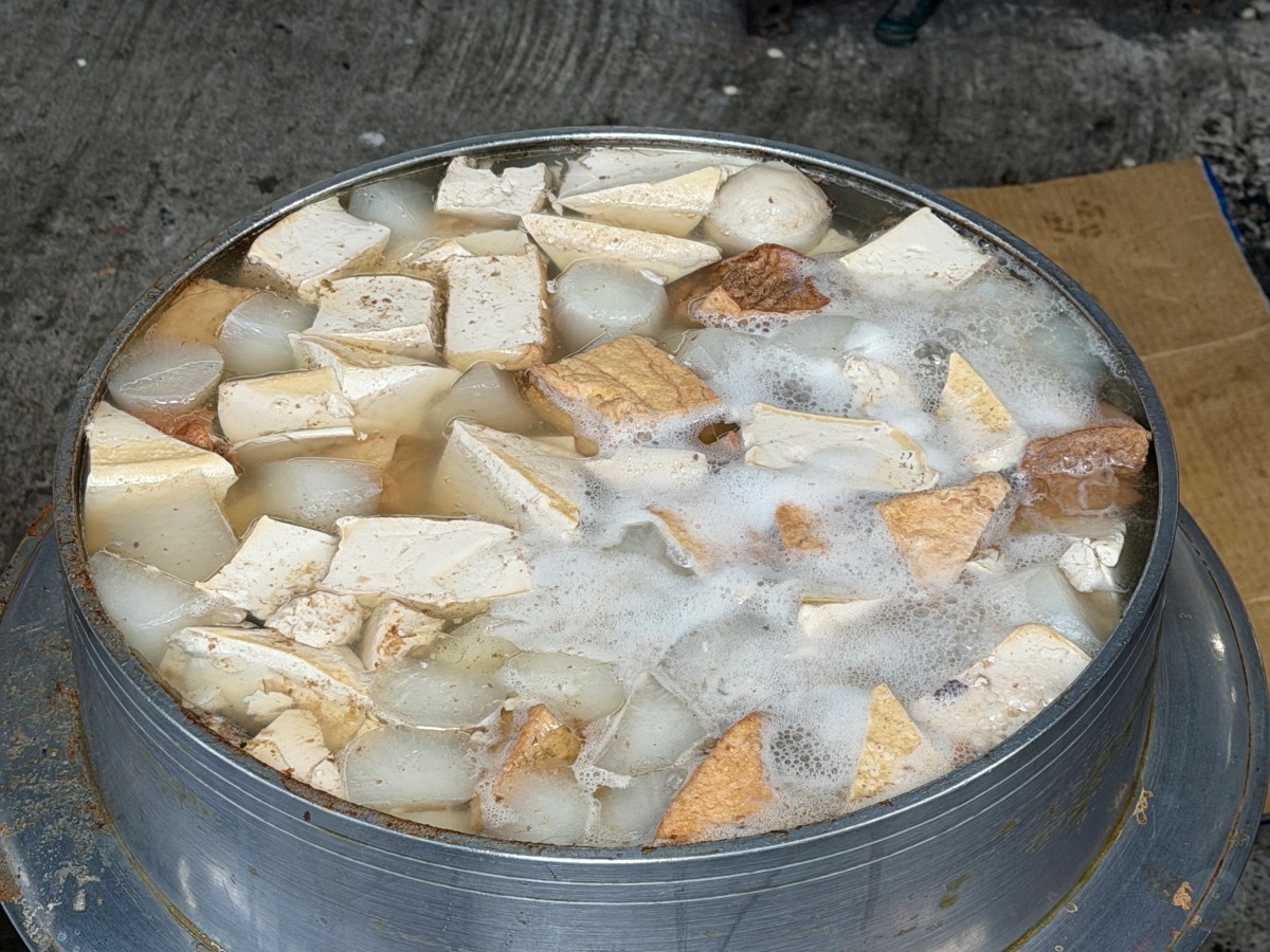 草屯美食, 草屯扣仔嗲, 榕樹下扣仔嗲, 南投小吃, 草屯炸物, 南投在地美食, 草屯老店, 草屯蚵嗲, 草屯肉嗲, 南投美食懶人包 草屯美食, 草屯扣仔嗲, 榕樹下扣仔嗲, 南投小吃, 草屯炸物, 南投在地美食, 草屯老店, 草屯蚵嗲, 草屯肉嗲, 南投美食懶人包