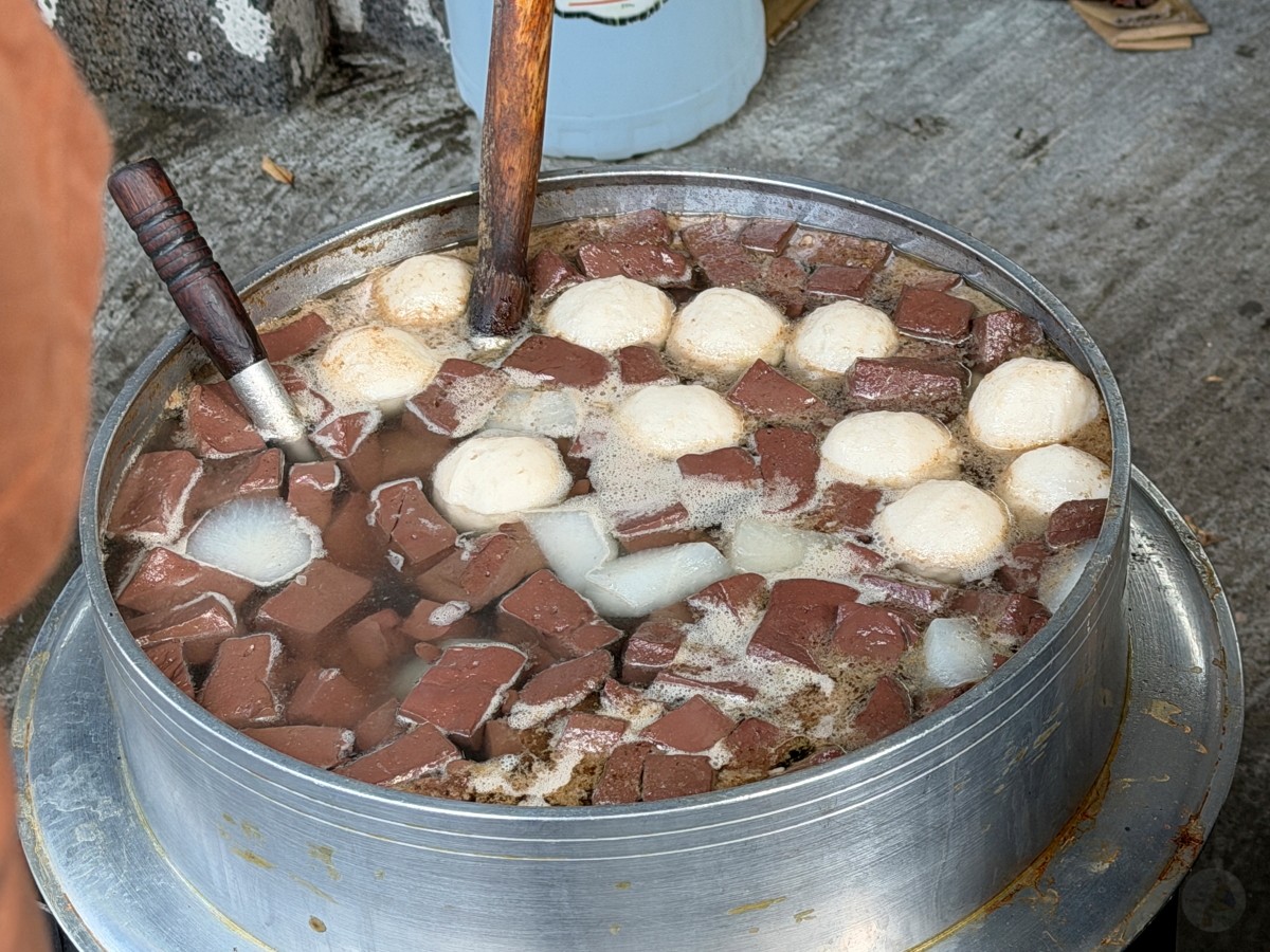 草屯美食, 草屯扣仔嗲, 榕樹下扣仔嗲, 南投小吃, 草屯炸物, 南投在地美食, 草屯老店, 草屯蚵嗲, 草屯肉嗲, 南投美食懶人包 草屯美食, 草屯扣仔嗲, 榕樹下扣仔嗲, 南投小吃, 草屯炸物, 南投在地美食, 草屯老店, 草屯蚵嗲, 草屯肉嗲, 南投美食懶人包