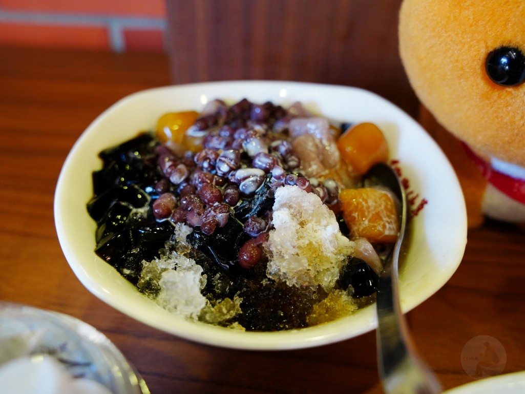 苗栗美食, 獅潭美食, 仙山仙草, 苗栗景點, 客家美食, 炸仙草, 仙草雞湯, 獅潭老街, 苗栗一日遊, 親子友善餐廳