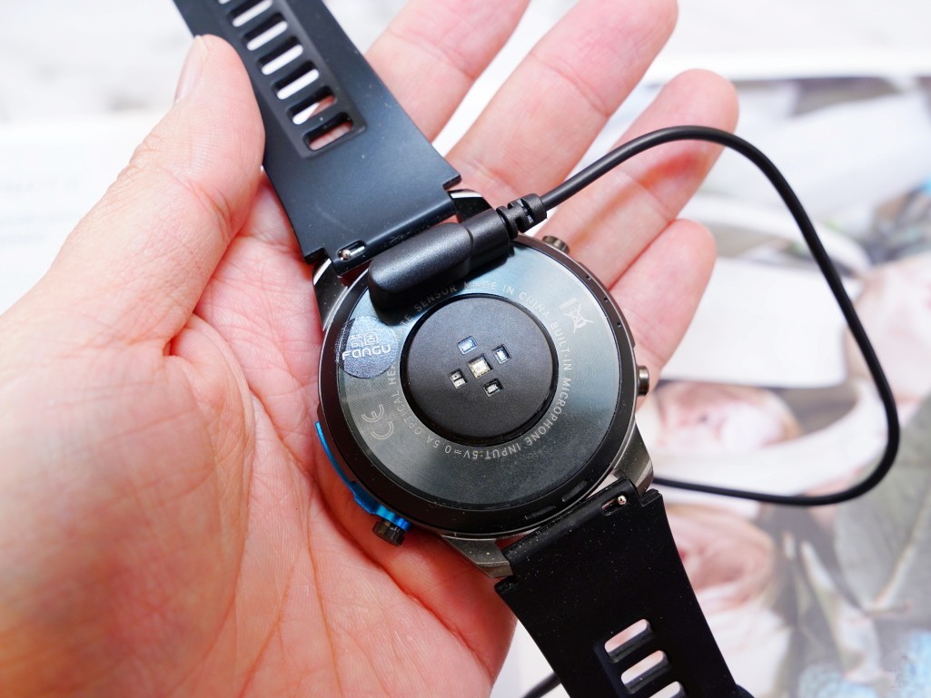 梵固 FanGu GP56 磁吸充電線連接示範