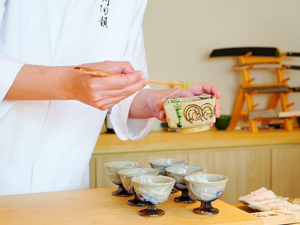 寿司韻板前師傅備料工作區近拍