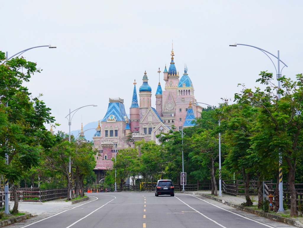 歐樂沃築夢城堡, 嘉義大林景點, 歐樂沃停車, 歐樂沃門票, 台版迪士尼, 嘉義親子景點, 歐樂沃評價