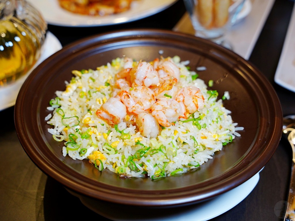 漢來名人坊,漢神洲際美食, 漢來美食, 粵菜餐廳, 高級粵菜, 米其林餐廳,台中漢神洲際美食, 漢來名人坊, 台中粵菜餐廳推薦, 燕窩釀鳳翼, 台中聚餐推薦, 台中商務宴客, 漢來名人坊包廂,母親節