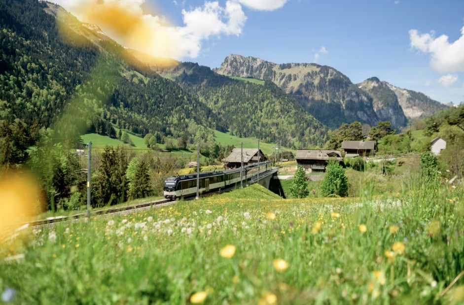 瑞士旅行通行證, Swiss Travel Pass, 瑞士火車通行證, 冰河列車, 伯連納列車, 黃金列車, 瑞士自由行, 飛達旅遊 瑞士旅行通行證, Swiss Travel Pass, 瑞士火車通行證, 冰河列車, 伯連納列車, 黃金列車, 瑞士自由行, 飛達旅遊