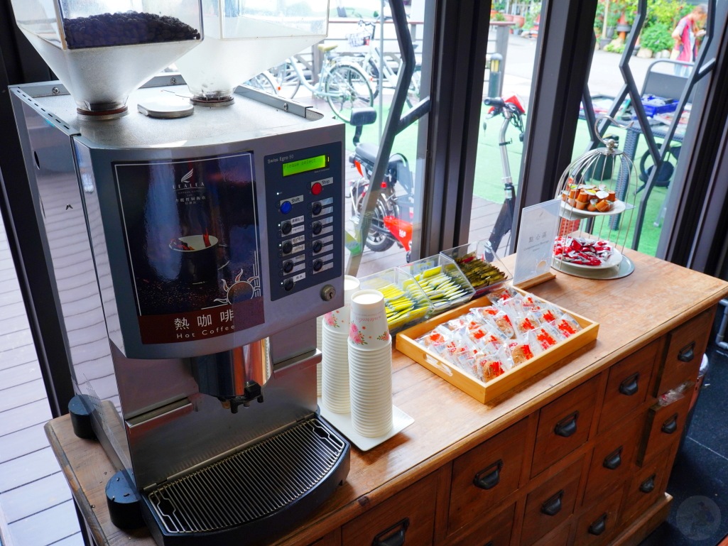 力麗哲園日潭館大廳休息區