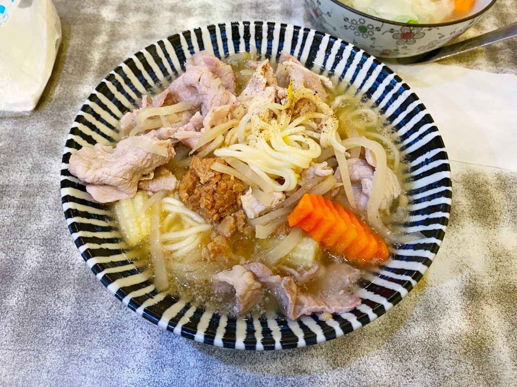 老地方清甜湯頭榨菜肉絲麵