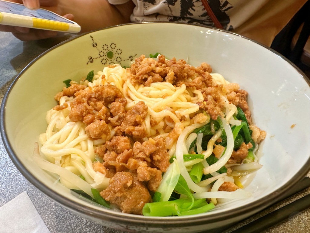 老地方經典古早味肉燥乾麵