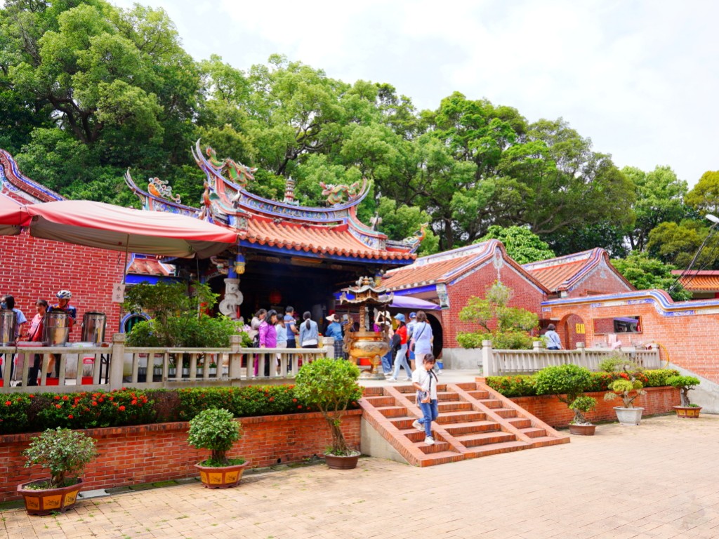 清代彰化三大名寺之一:虎山巖縣定古蹟
