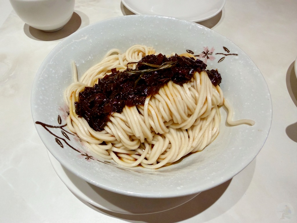 香氣四溢的蔥油拌麵