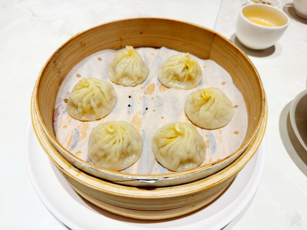 招牌必點蟹粉小籠湯包