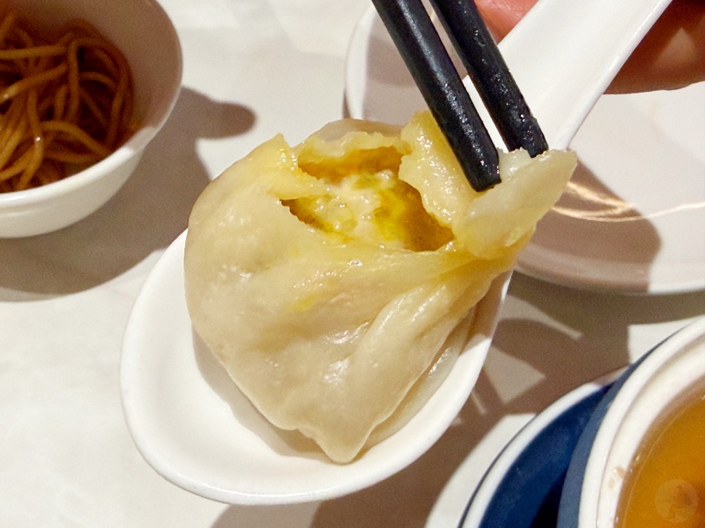 會噴汁的蟹粉小籠湯包