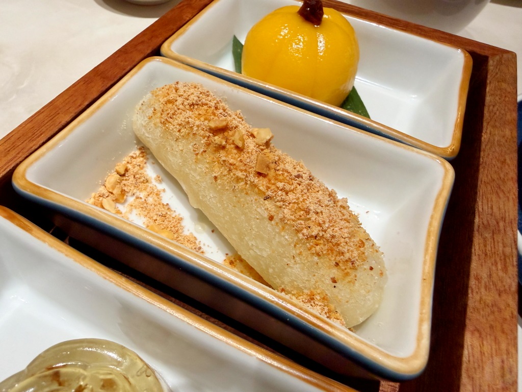 中式點心掛霜豆糖糕