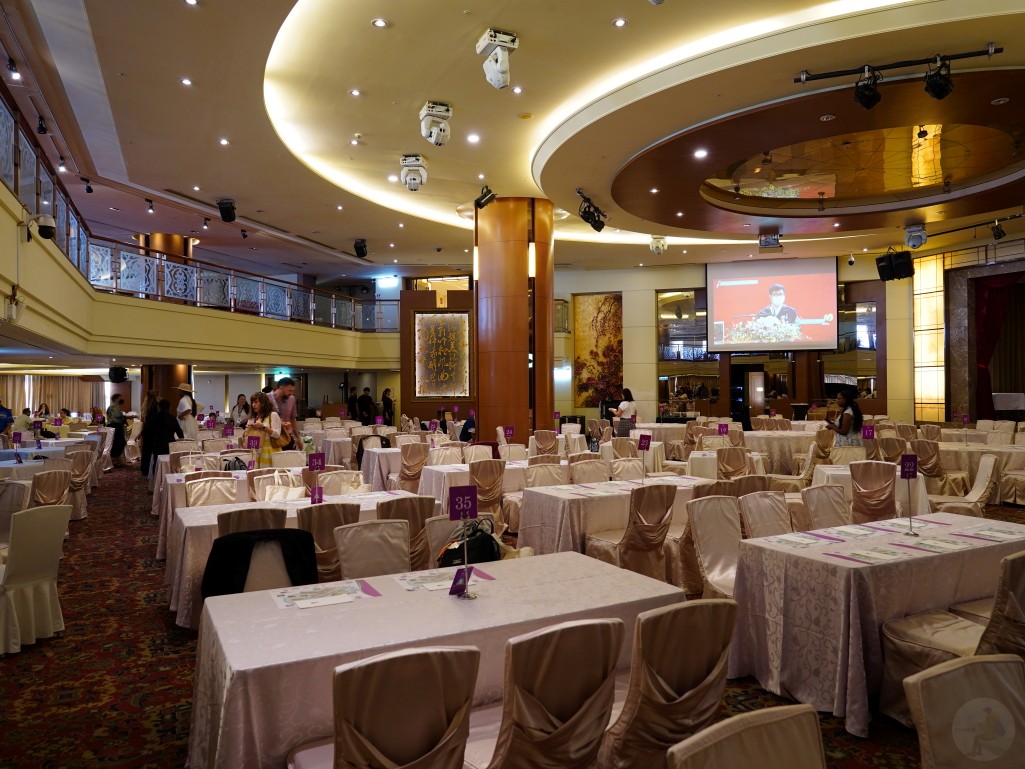 義大皇家酒店宴會廳自助早餐用餐環境