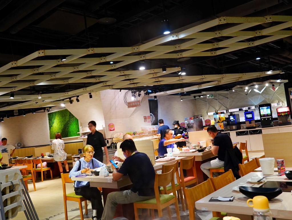 肉多多火鍋, 義大Outlet美食, 高雄義大店, 義大世界餐廳推薦, 高雄平價火鍋, 高雄吃到飽推薦, 爆炒石頭火鍋,火鍋,高雄火鍋,親子友善,自助吧吃到飽,生日優惠 肉多多火鍋, 義大Outlet美食, 高雄義大店, 義大世界餐廳推薦, 高雄平價火鍋, 高雄吃到飽推薦, 爆炒石頭火鍋,火鍋,高雄火鍋,親子友善,自助吧吃到飽,生日優惠
