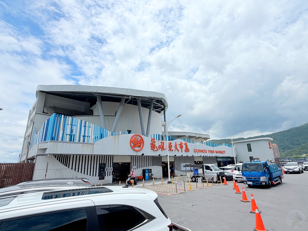 龜吼漁夫市集外觀螃蟹LOGO