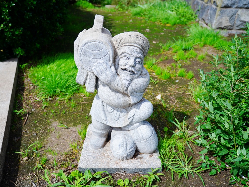 蕪嶋神社七福神石像-大黑天
