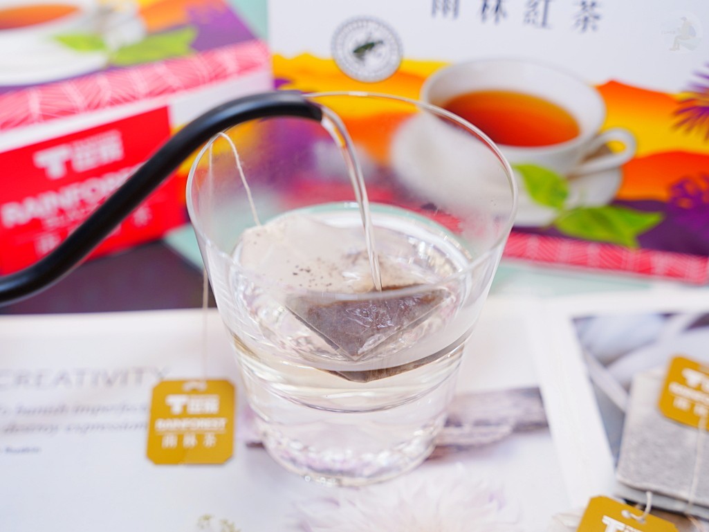 T世家雨林紅茶熱水沖泡